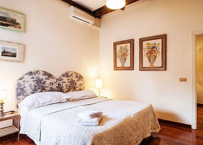 Clock Terrace House Apartment Rome